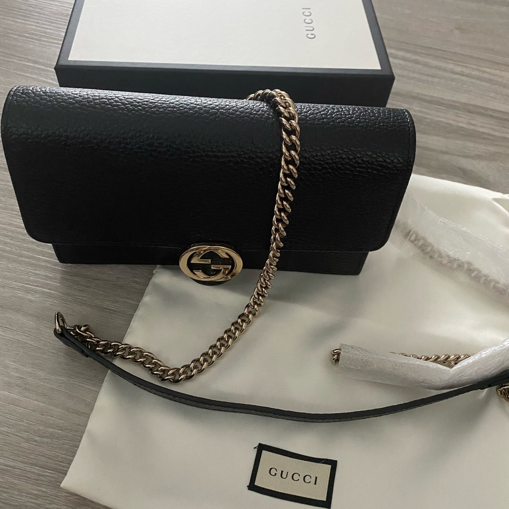 GUCCI MINI WALLET ON CHAIN CROSSBODY/CLUTCH